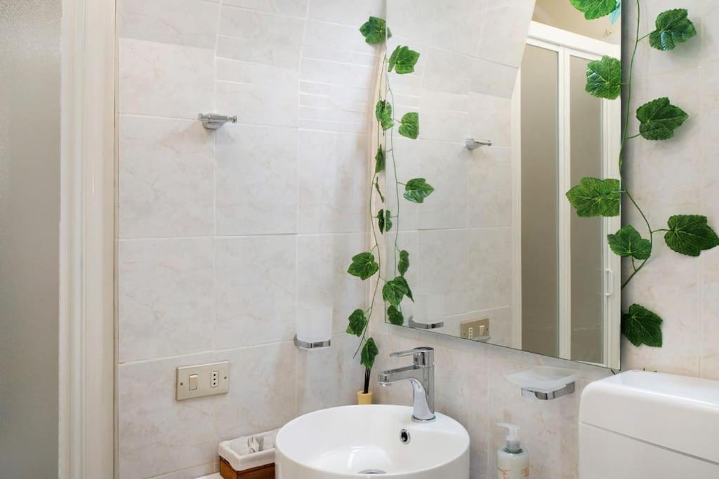 Appartement Casa Della Nonna Teresa à Bordighera Extérieur photo